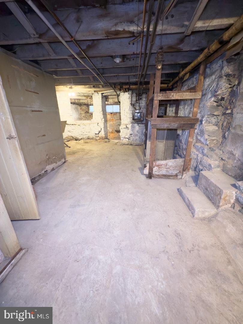 3539 Roland Avenue Baltimore, MD 21211 - Photo 25 of 34