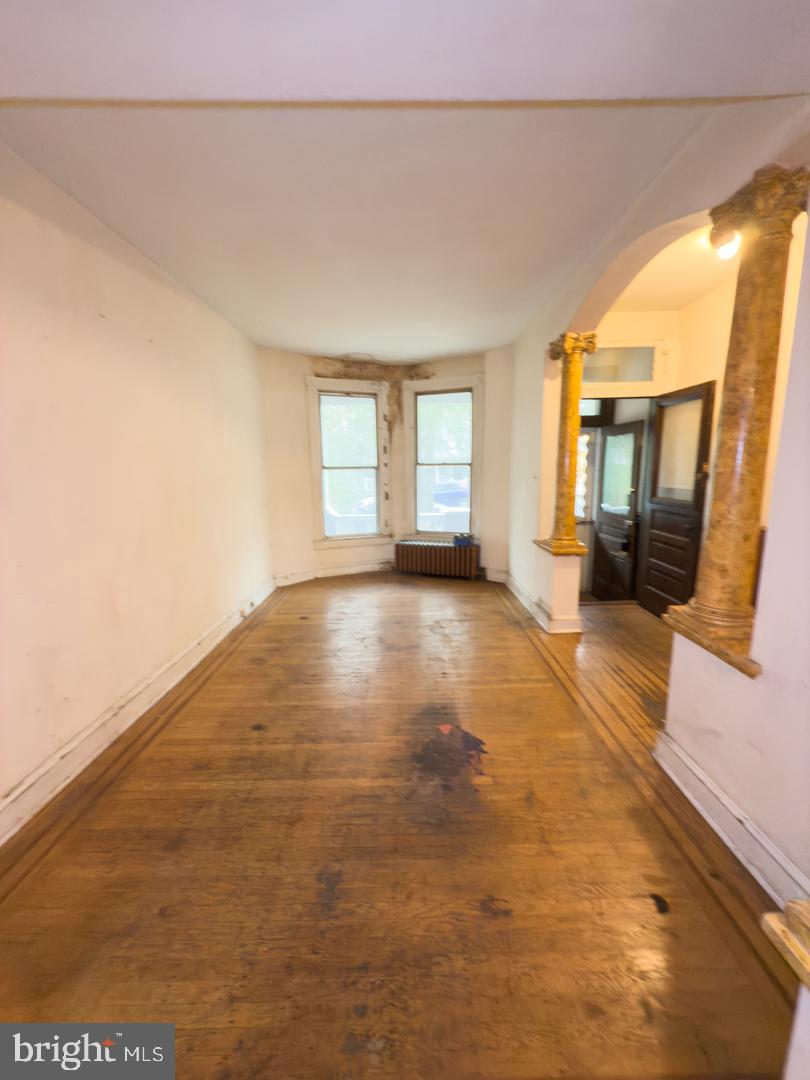 3539 Roland Avenue Baltimore, MD 21211 - Photo 6 of 34