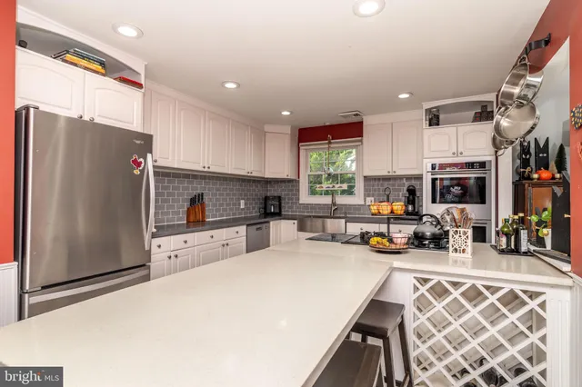 $689,999 | 98 Nantucket Trail, Medford, NJ 08055