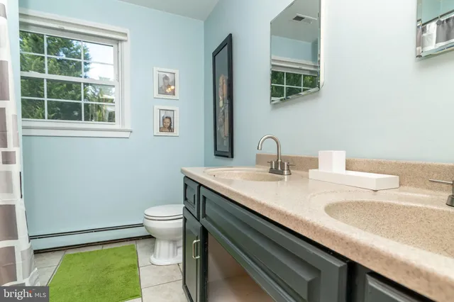 $689,999 | 98 Nantucket Trail, Medford, NJ 08055