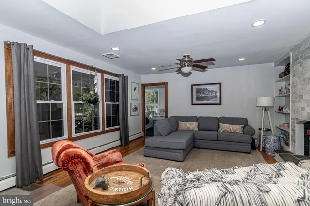 $689,999 | 98 Nantucket Trail, Medford, NJ 08055