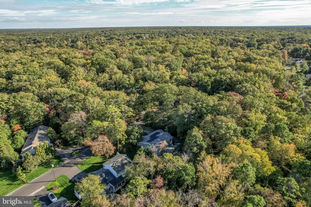 $689,999 | 98 Nantucket Trail, Medford, NJ 08055