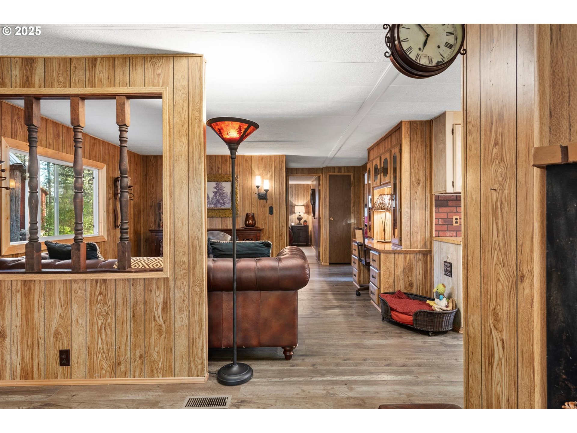 74576 Thompson Road Elgin, OR 97827 - Photo 33 of 47 a living room with furniture and a window