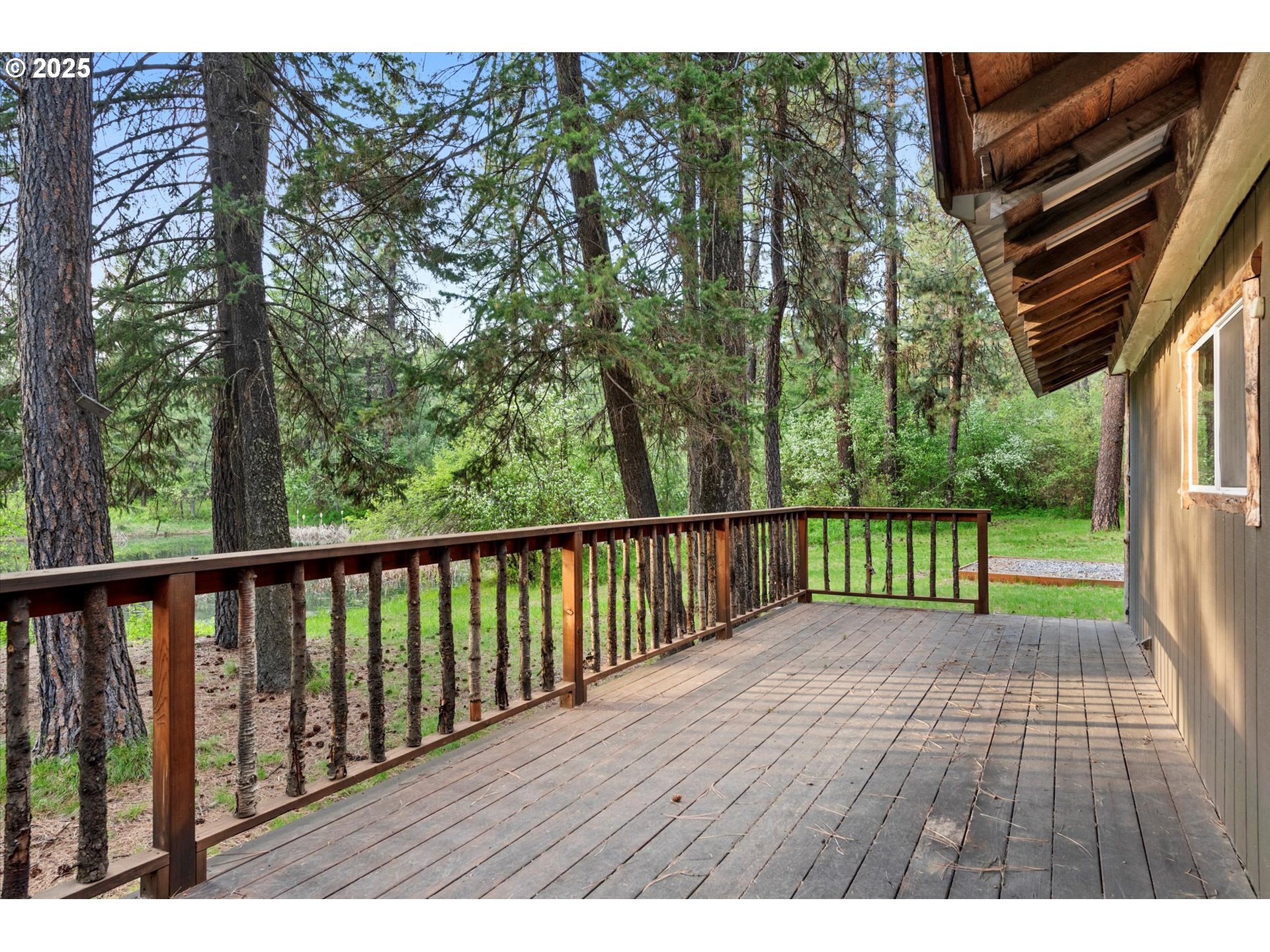74576 Thompson Road Elgin, OR 97827 - Photo 10 of 47 a view of balcony with wooden floor