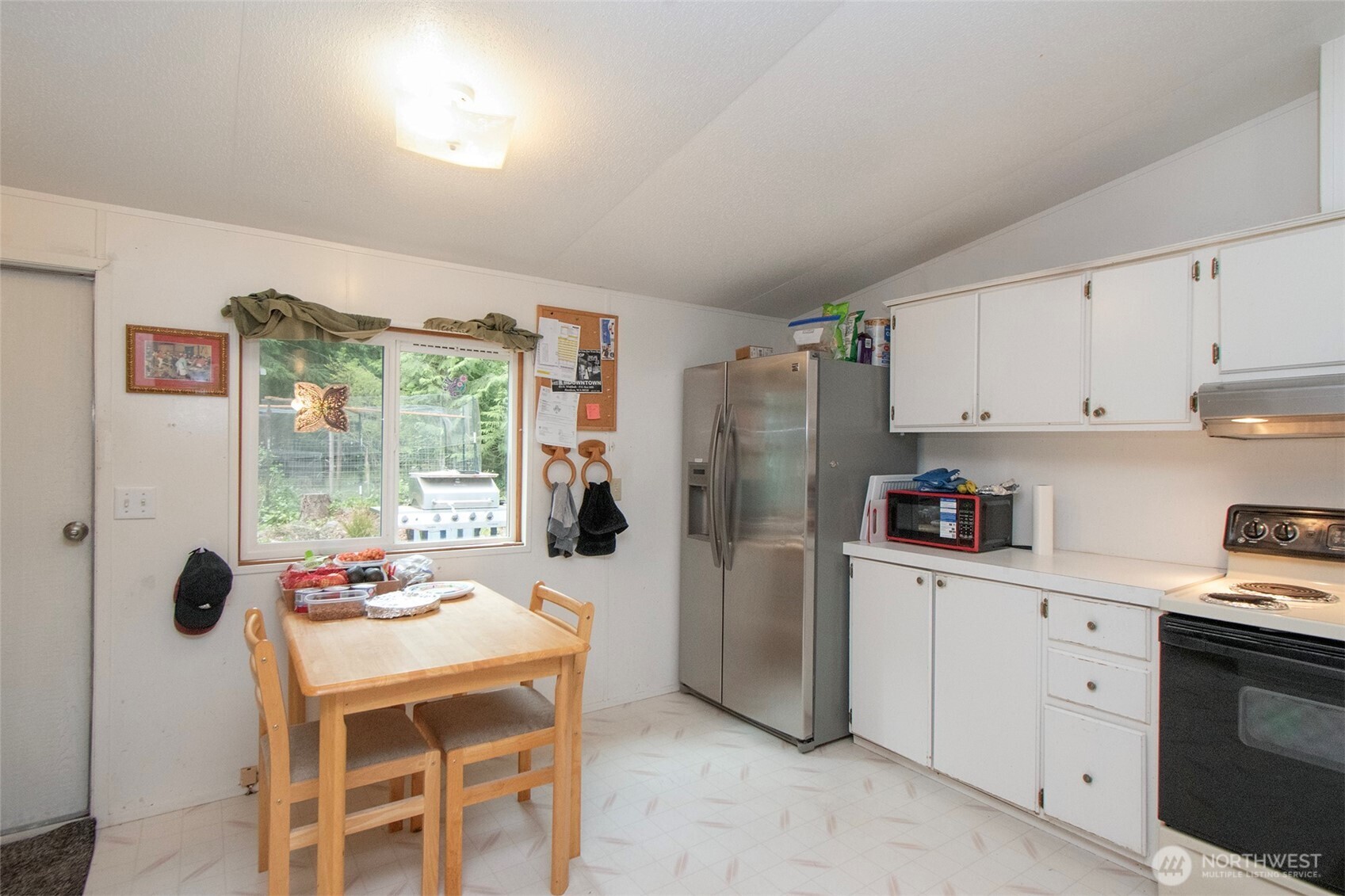 60 Rhododendron Drive Sequim, WA 98382 - Photo 7 of 40