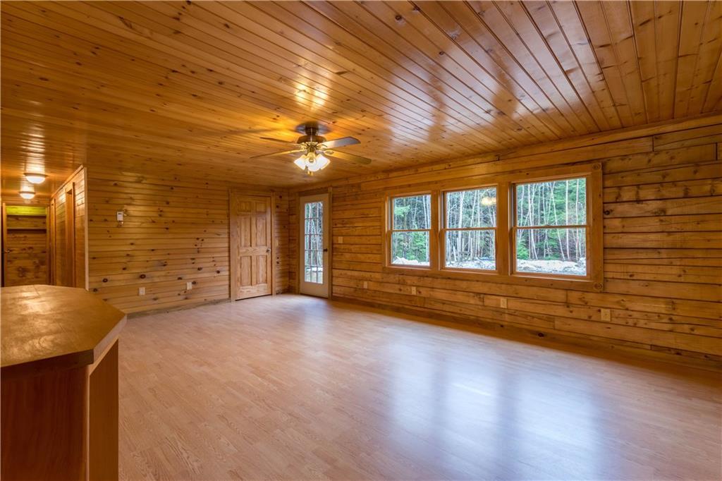 1846 Mattmiscontis Road Lincoln, ME 04457 - Photo 9 of 22 Living Room