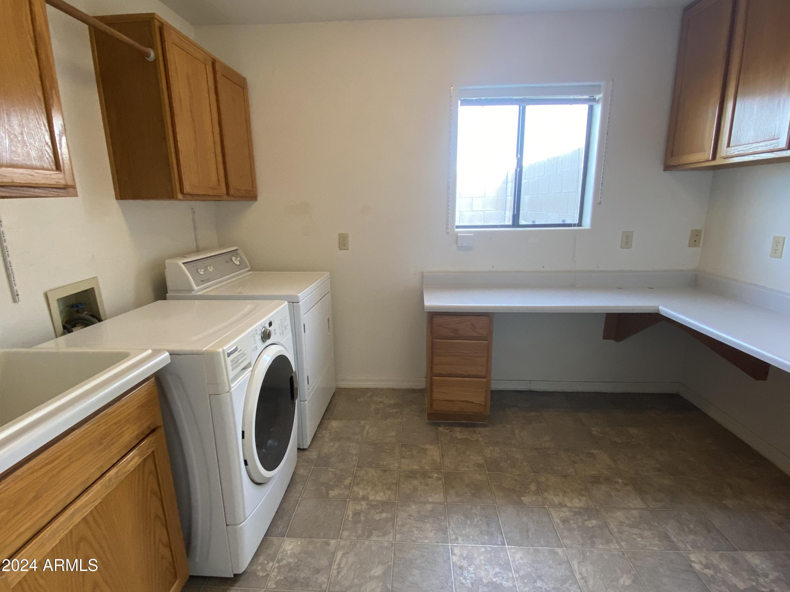 2052 North Webster Road Central, AZ 85531 - Photo 16 of 21 Laundry e