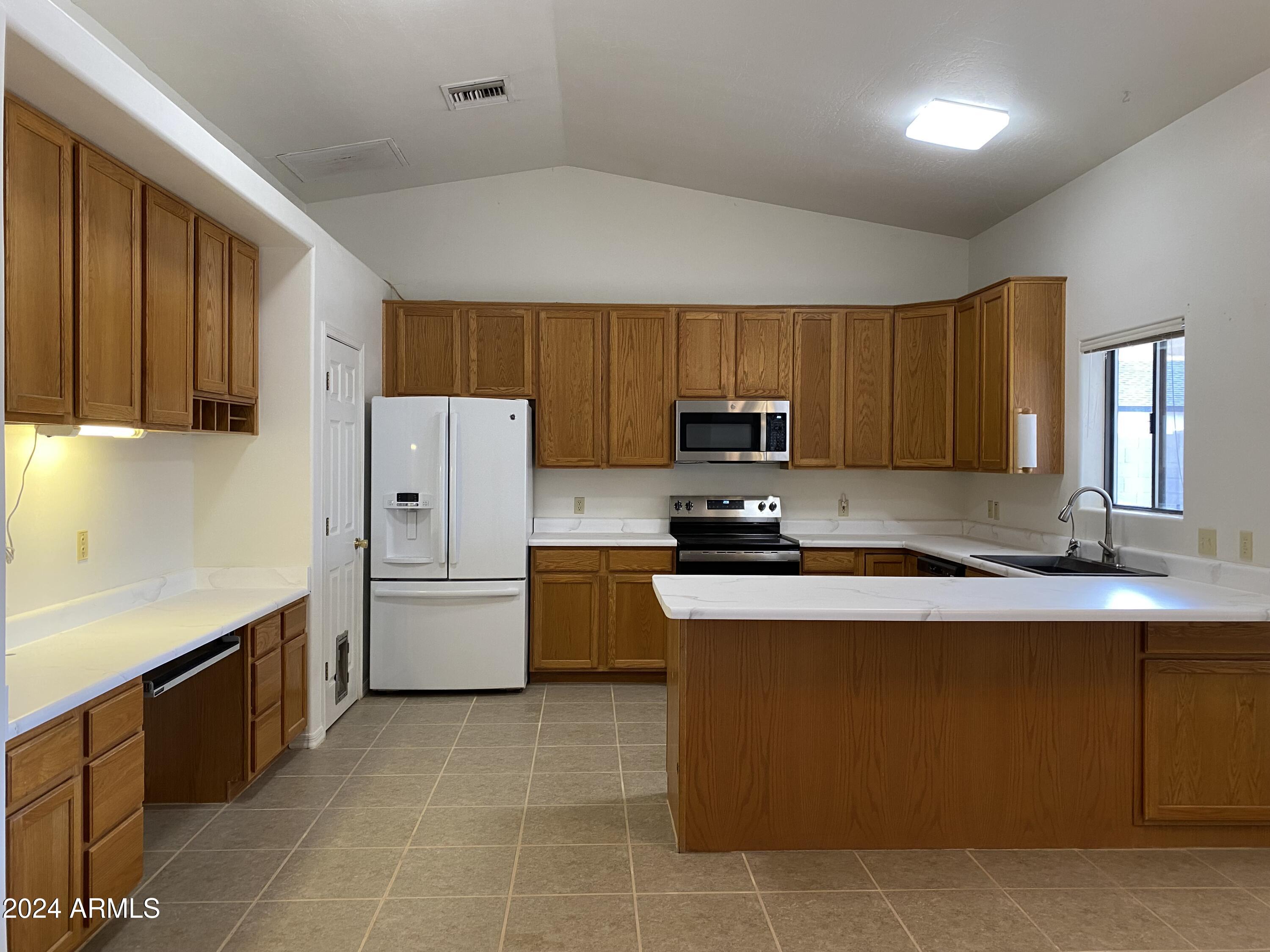 2052 North Webster Road Central, AZ 85531 - Photo 3 of 21 IMG_0882