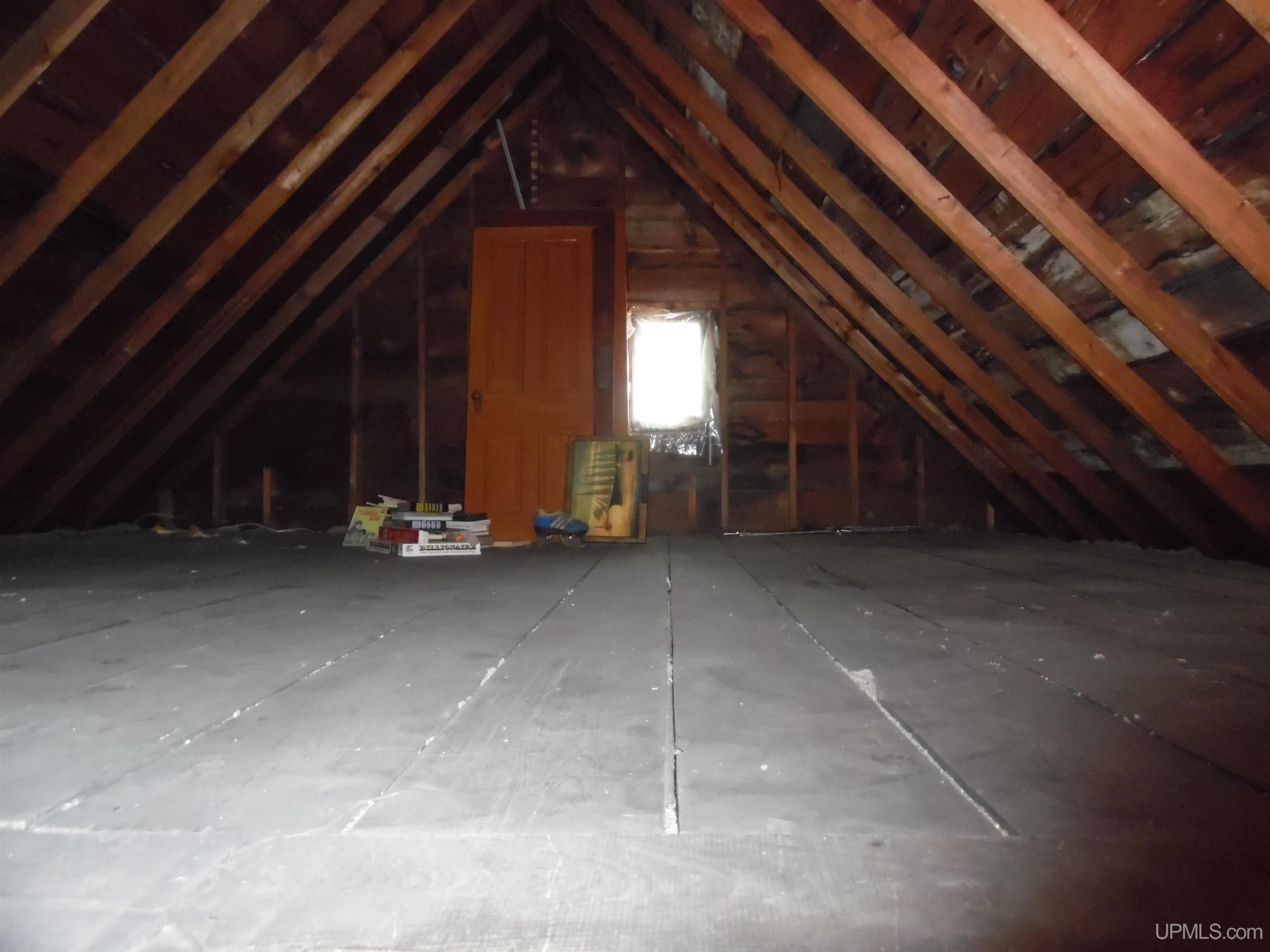 141 Pewabic Street Laurium, MI 49913 - Photo 25 of 36