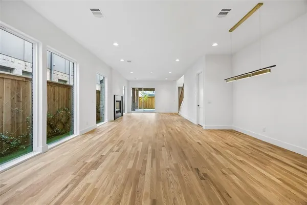 $1,200,000 | 5528 Ellsworth Avenue, Dallas, TX 75206
