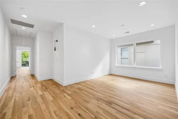 $1,200,000 | 5528 Ellsworth Avenue, Dallas, TX 75206
