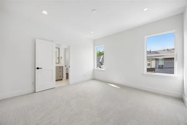 $1,200,000 | 5528 Ellsworth Avenue, Dallas, TX 75206