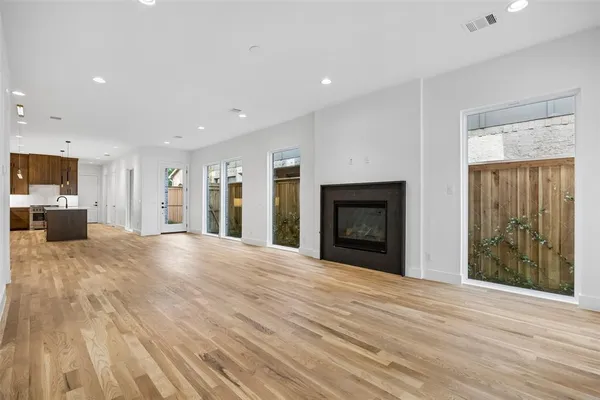 $1,200,000 | 5528 Ellsworth Avenue, Dallas, TX 75206
