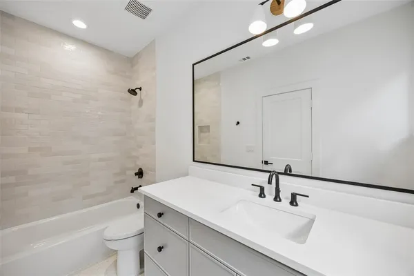 $1,200,000 | 5528 Ellsworth Avenue, Dallas, TX 75206