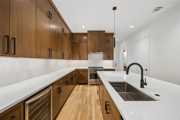 $1,200,000 | 5528 Ellsworth Avenue, Dallas, TX 75206