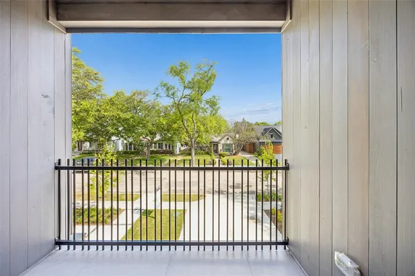 $1,200,000 | 5528 Ellsworth Avenue, Dallas, TX 75206