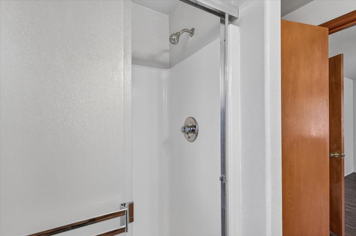 124 Samuel Lane Phoenix, OR 97535 - Photo 22 of 42 18-18