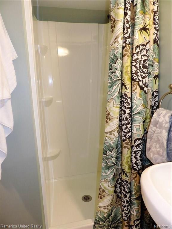 2717 Cumberland Road Berkley, MI 48072 - Photo 30 of 35