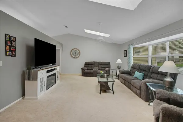 $275,000 | 335 River Glass Court, Leesburg, FL 34788