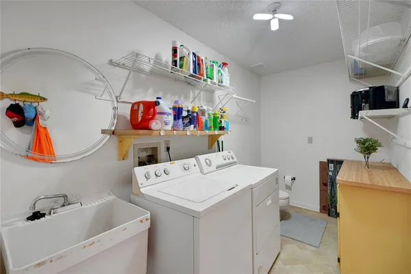 $275,000 | 335 River Glass Court, Leesburg, FL 34788