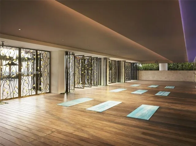 $2,299,000 | 6899 Collins Avenue, Unit 1605, Miami Beach, FL 33141