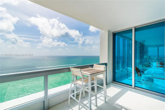 $2,299,000 | 6899 Collins Avenue, Unit 1605, Miami Beach, FL 33141