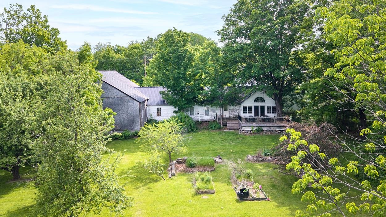 2 Raymond Road Deerfield, NH 03037 - Photo 36 of 60