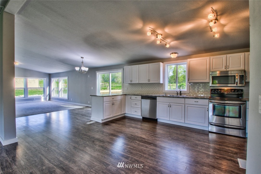 23770 Hathaway Road Sedro-Woolley, WA 98284 - Photo 3 of 23 Gallery Image 3