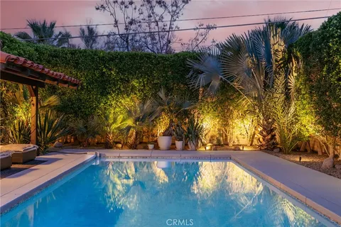 a view of a area with lots of trees