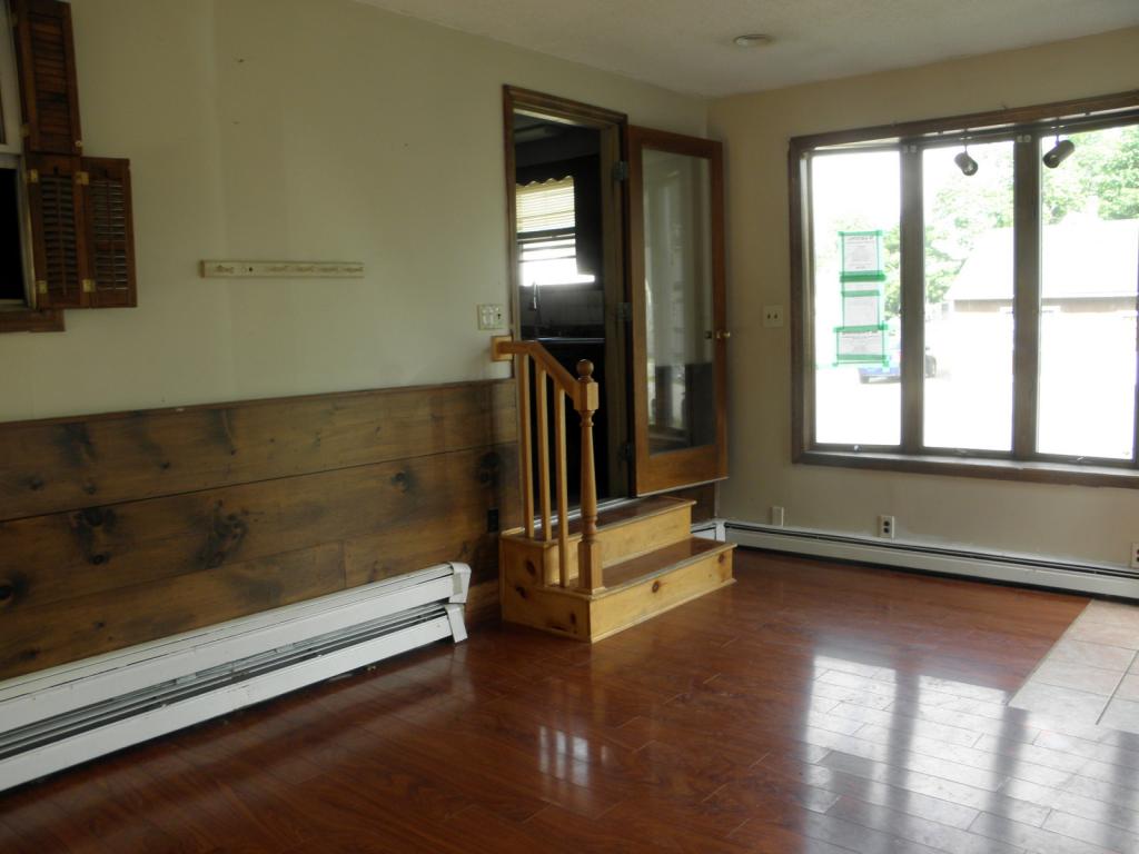 1 Lois Street Rochester, NH 03867 - Photo 5 of 11