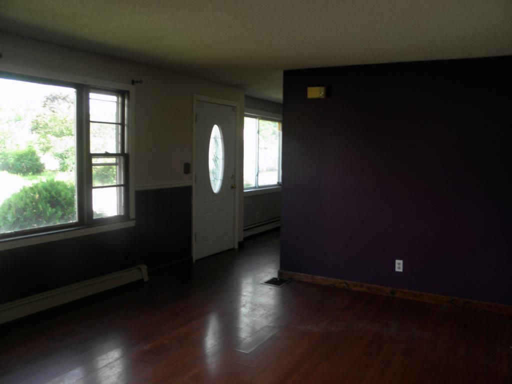 1 Lois Street Rochester, NH 03867 - Photo 8 of 11