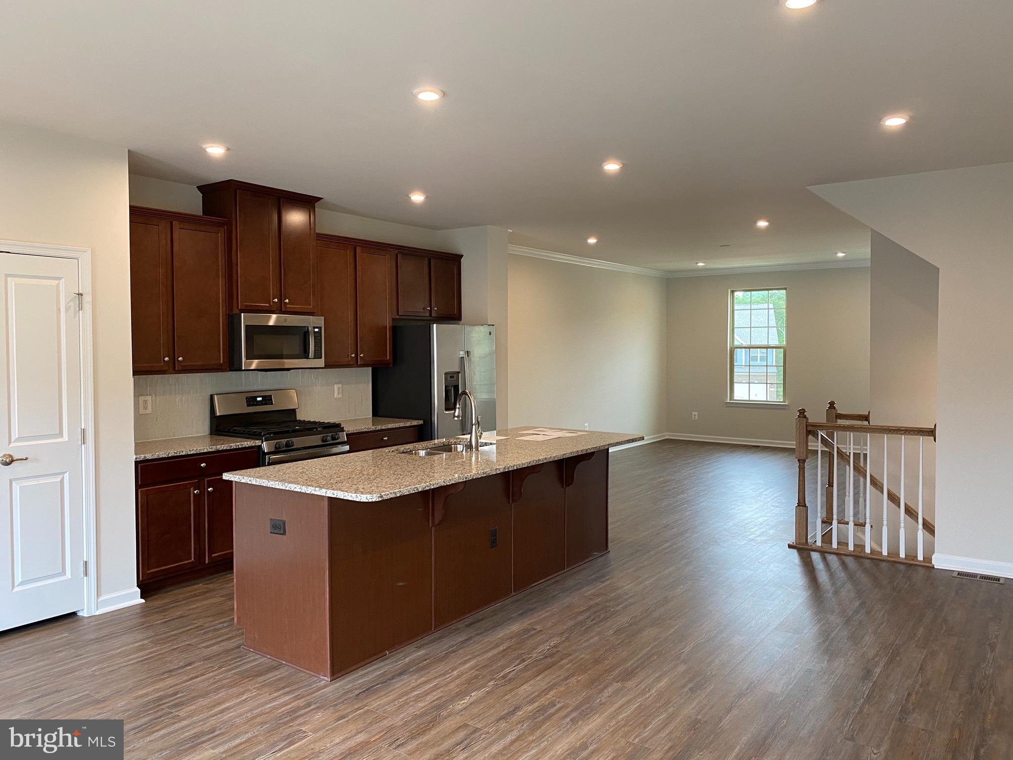 2194 Hemlock Bay Road Dumfries, VA 22026 - Photo 3 of 9 Gallery Image 3