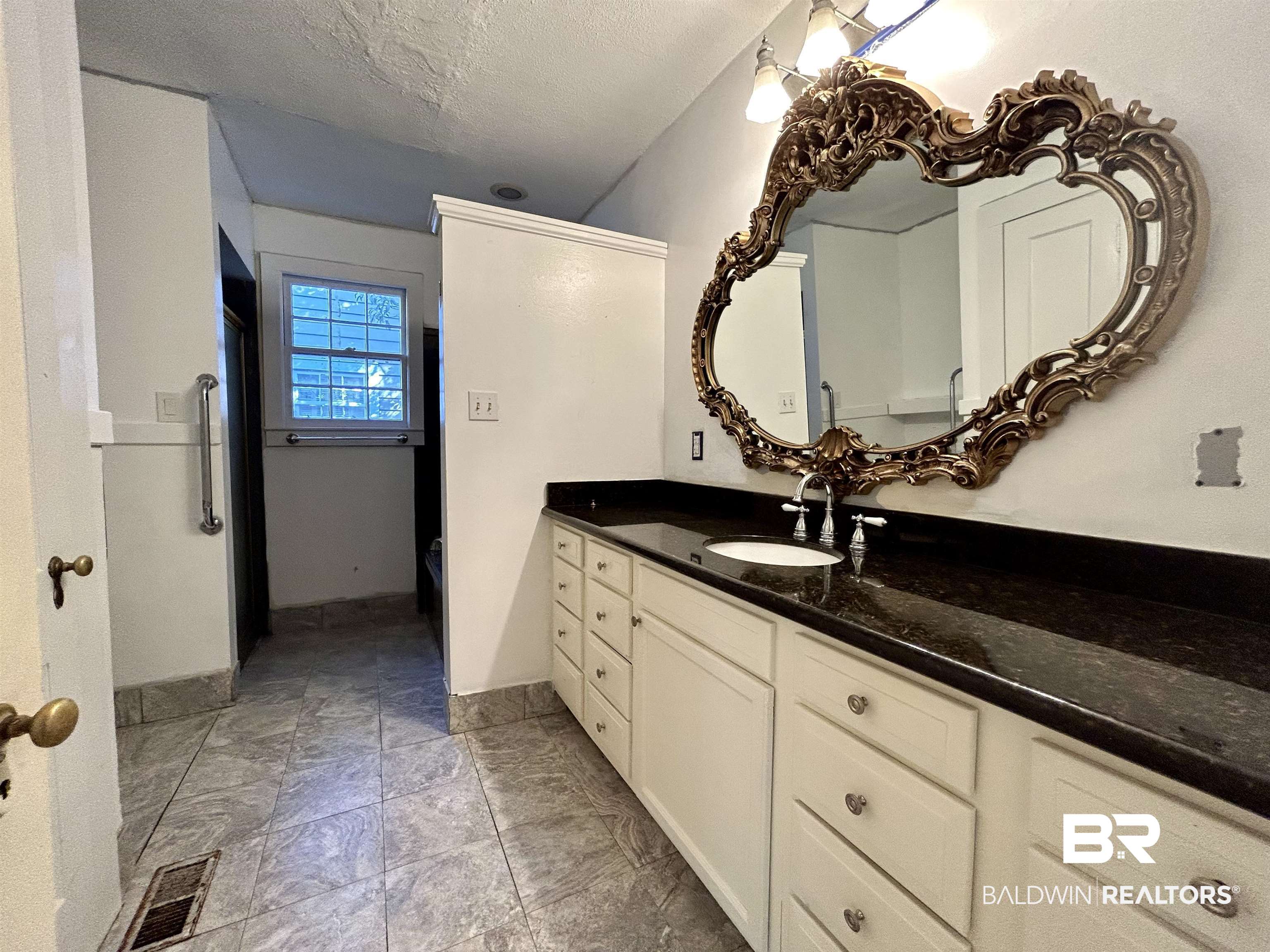 1625 Lamar Street Mobile, AL 36604 - Photo 13 of 14
