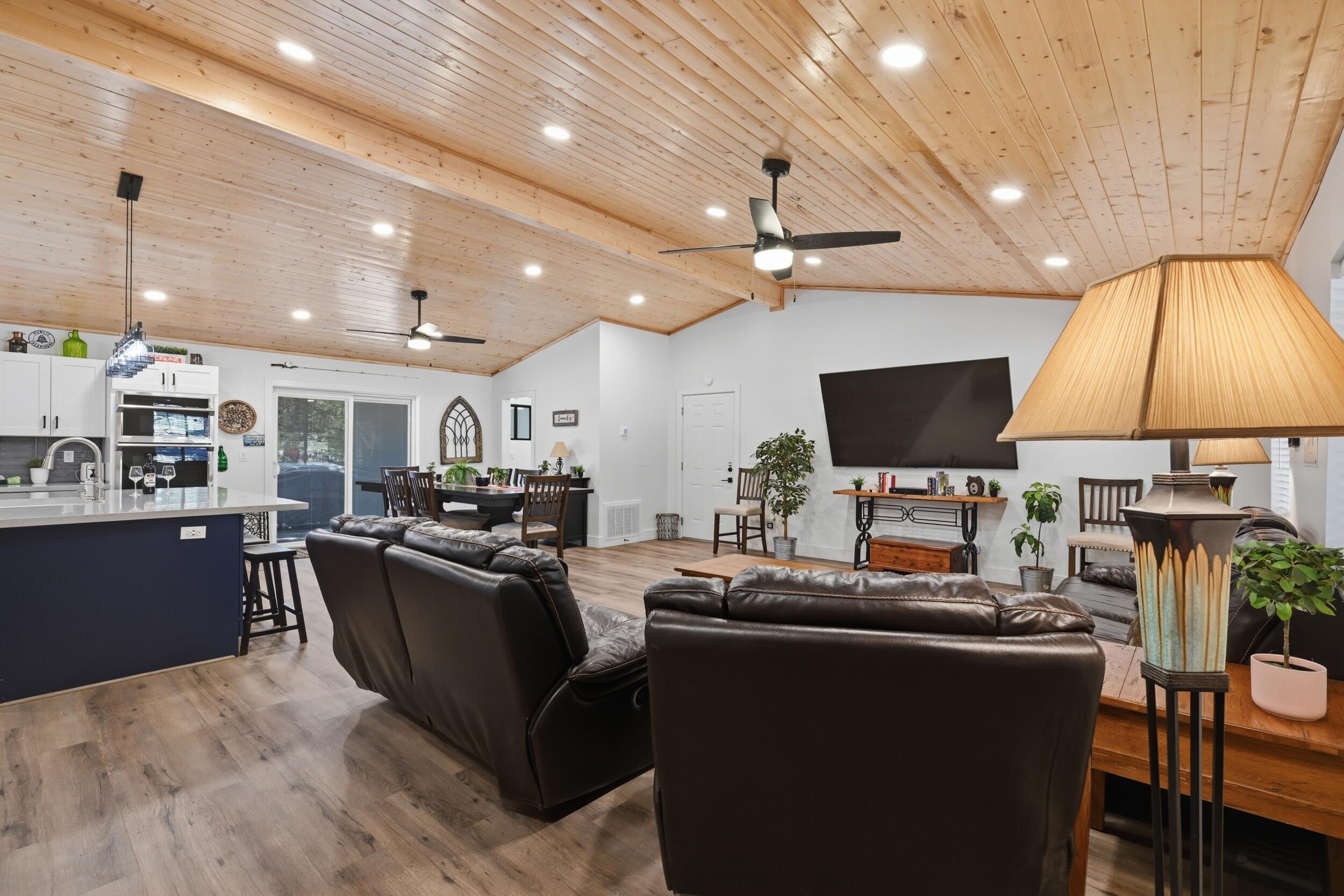 856 Coconino Loop Happy Jack, AZ 86024 - Photo 11 of 51