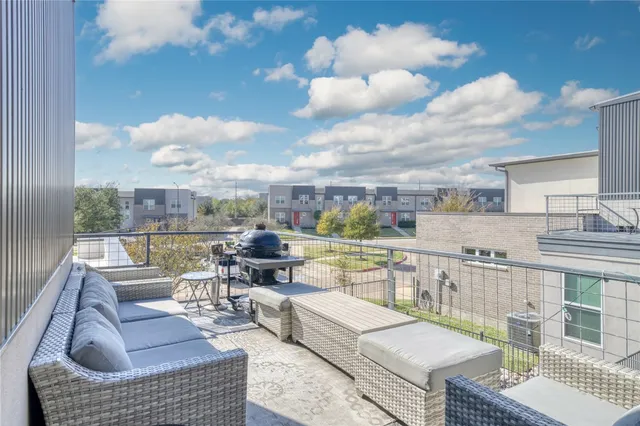 $325,000 | 434 William D. Fitch Parkway, College Station, TX 77845