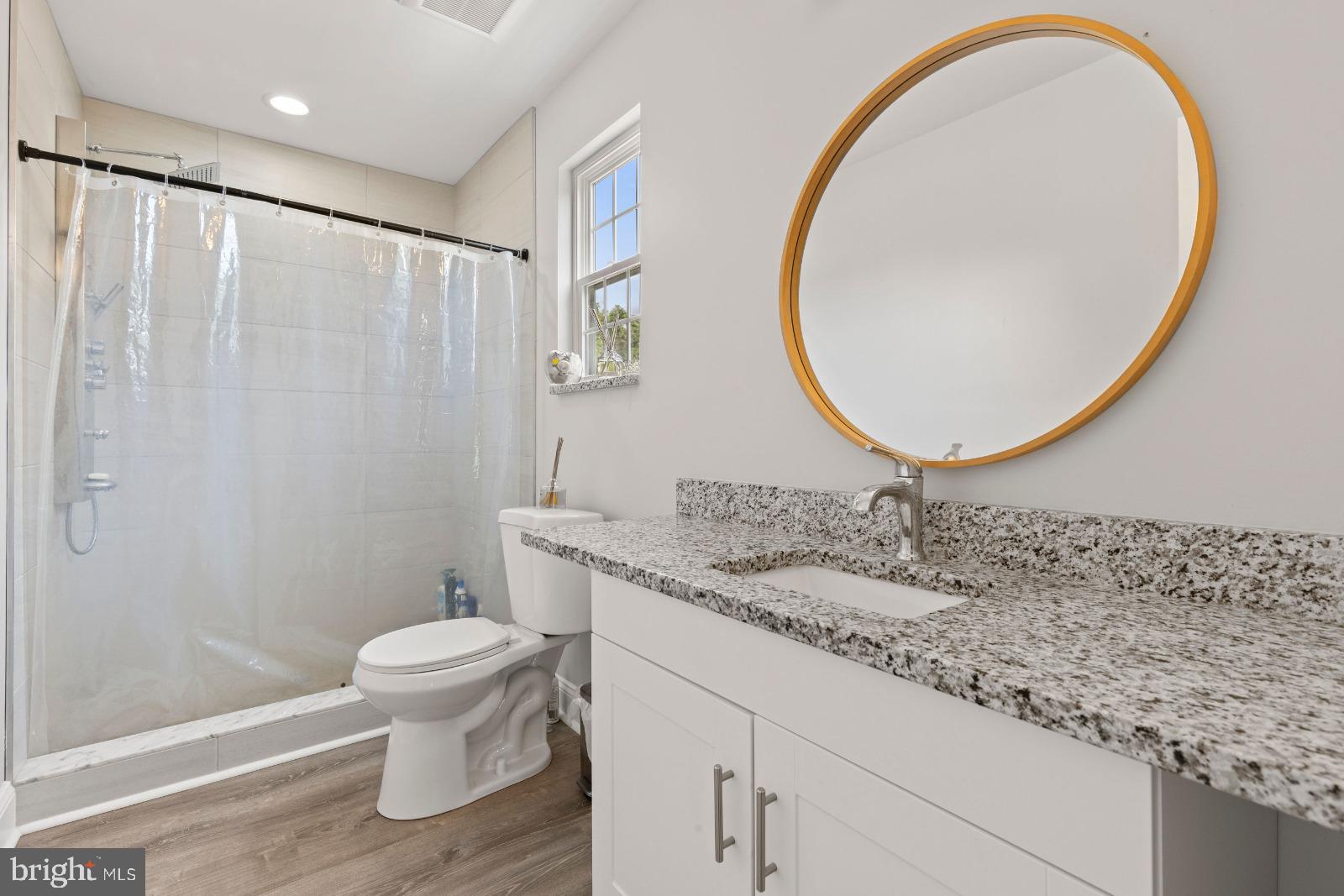 1718 Pinewood Drive Baltimore, MD 21222 - Photo 9 of 17