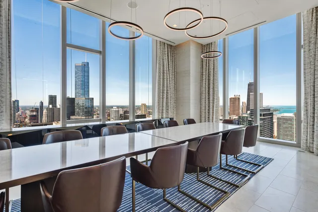 $2,400,000 | 363 East Wacker Drive, Unit 2706, Chicago, IL 60601