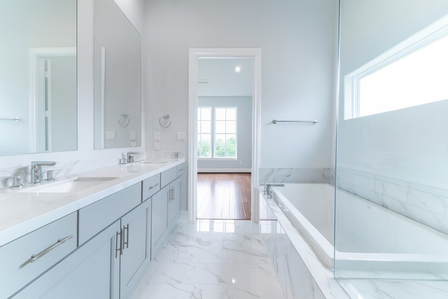 739 Bringhurst Street Houston, TX 77020 - Photo 9 of 15 a spacious bathroom with a tub sink and mirror