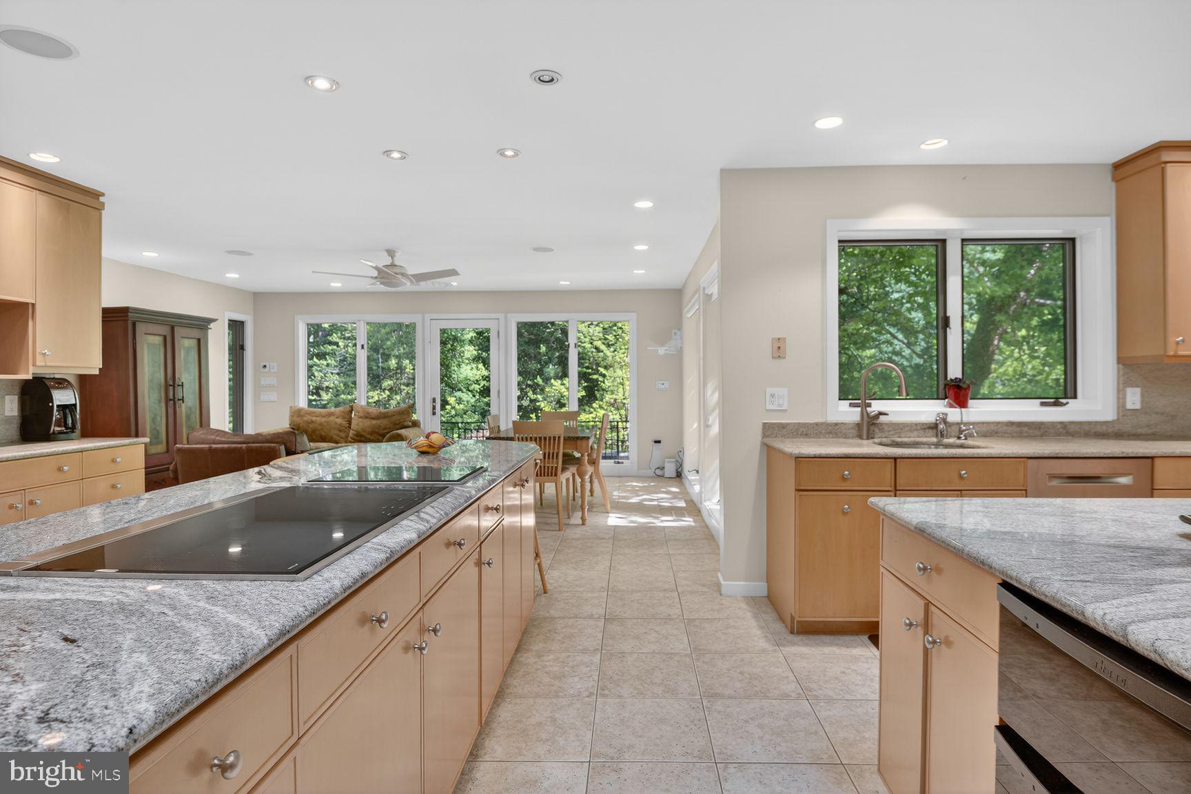 10801 Balantre Lane Potomac, MD 20854 - Photo 24 of 71