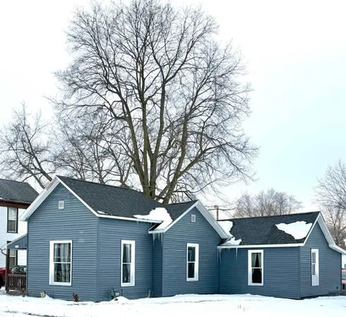 $110,000 | 172 North Main Street, Andrews, IN 46702