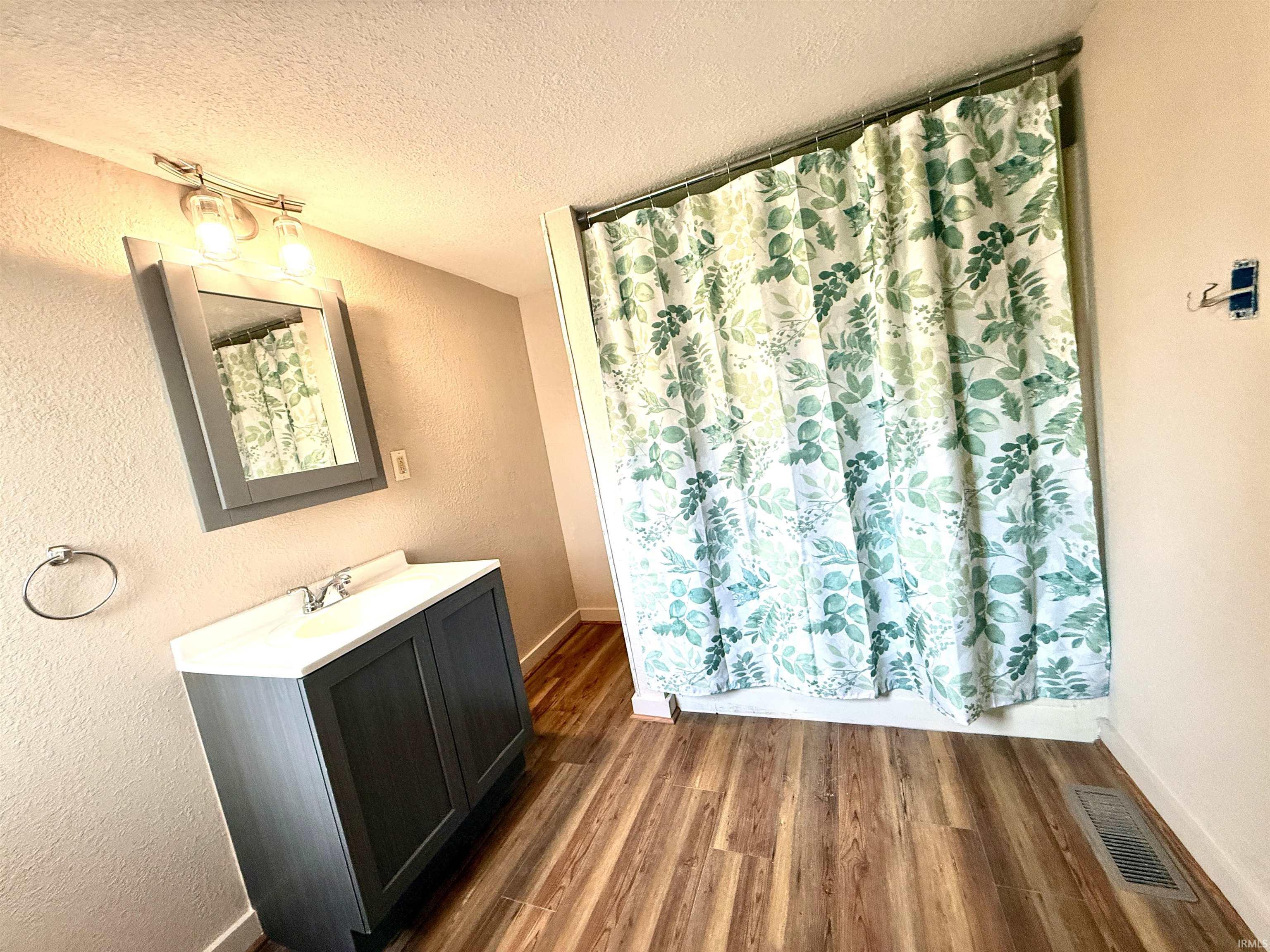 172 North Main Street Andrews, IN 46702 - Photo 17 of 26