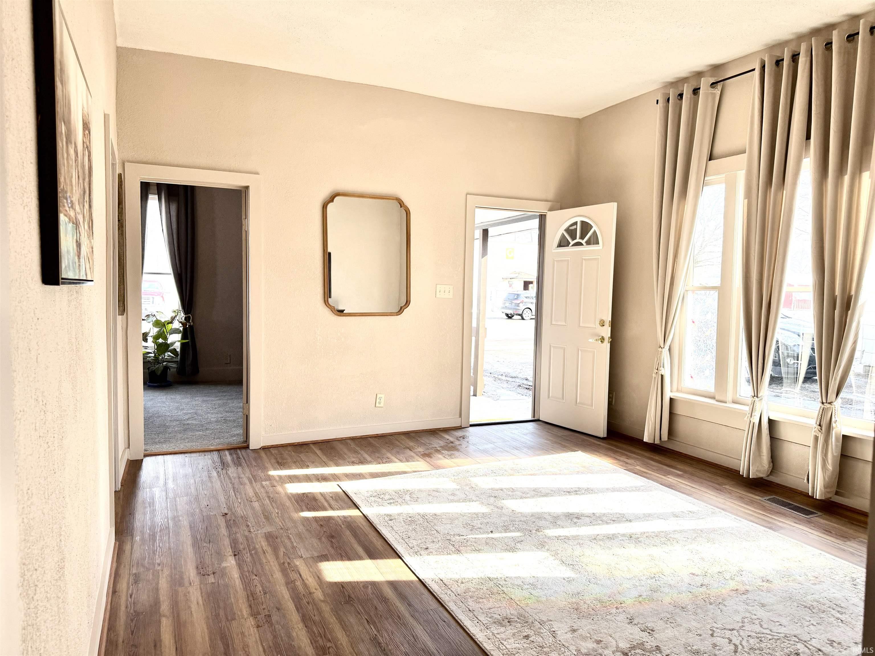 172 North Main Street Andrews, IN 46702 - Photo 3 of 26