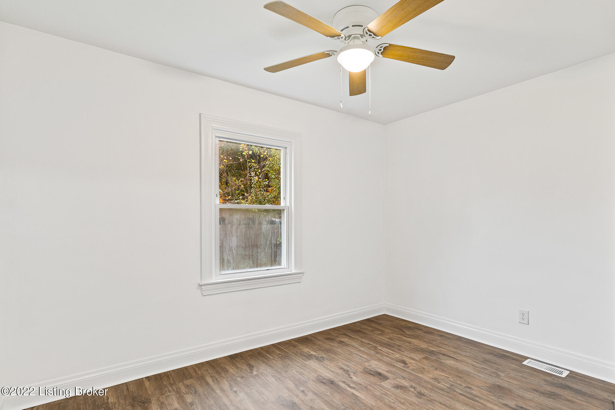 4706 Dover Road Louisville, KY 40216 - Photo 11 of 22 Bedroom #2