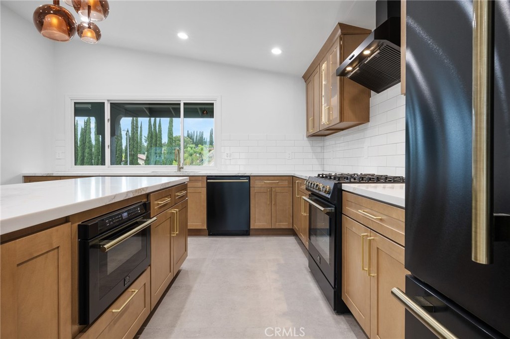 11410 Reseda Boulevard Porter Ranch, CA 91326 - Photo 17 of 61