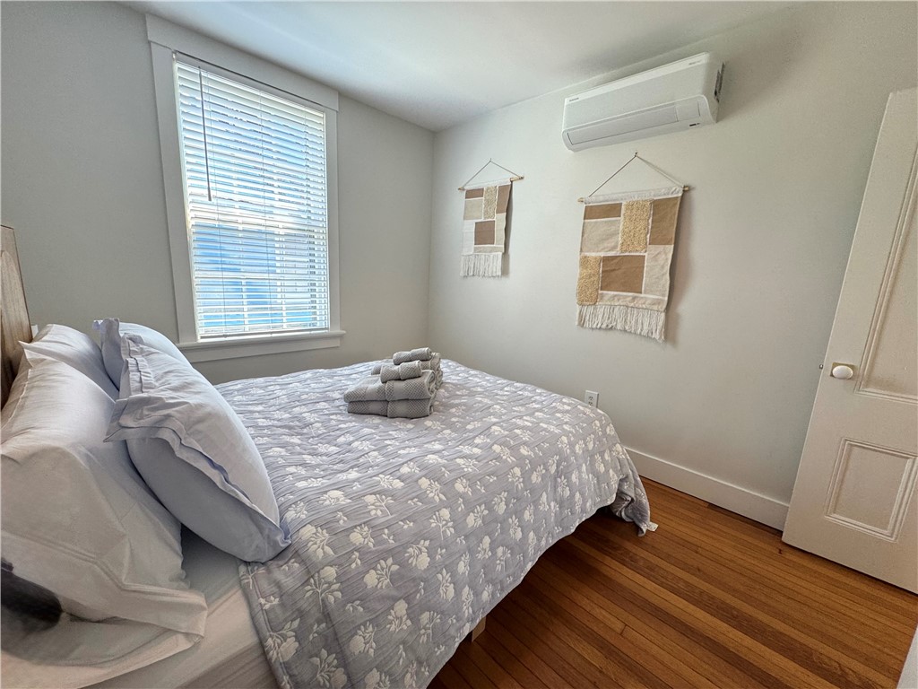 19 Walnut Street Newport, RI 02840 - Photo 7 of 10