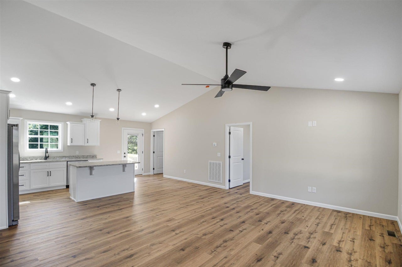 68 Hedgepeth Road Canmer, KY 42722 - Photo 11 of 20 Gallery Image 11