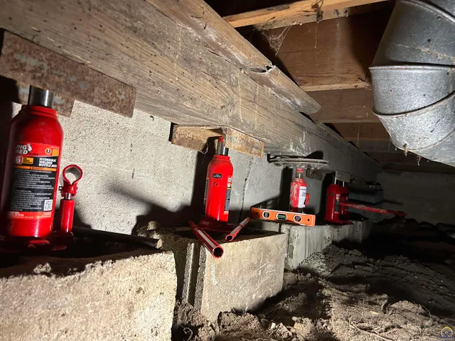 $82,500 | 626 Southwest Medford Avenue, Topeka, KS 66606