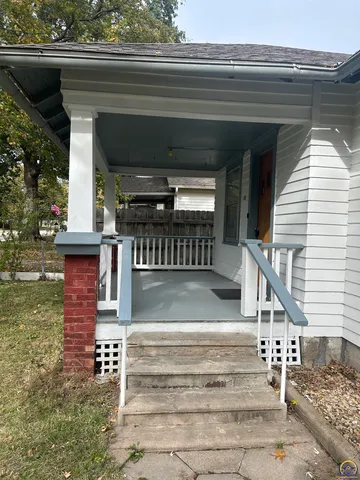 $82,500 | 626 Southwest Medford Avenue, Topeka, KS 66606