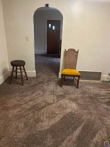 $82,500 | 626 Southwest Medford Avenue, Topeka, KS 66606