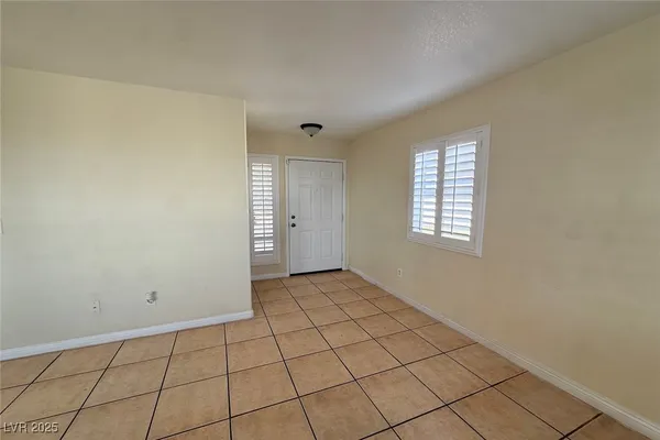 $2,499 | 9300 Cool Creek Avenue, Las Vegas, NV 89147
